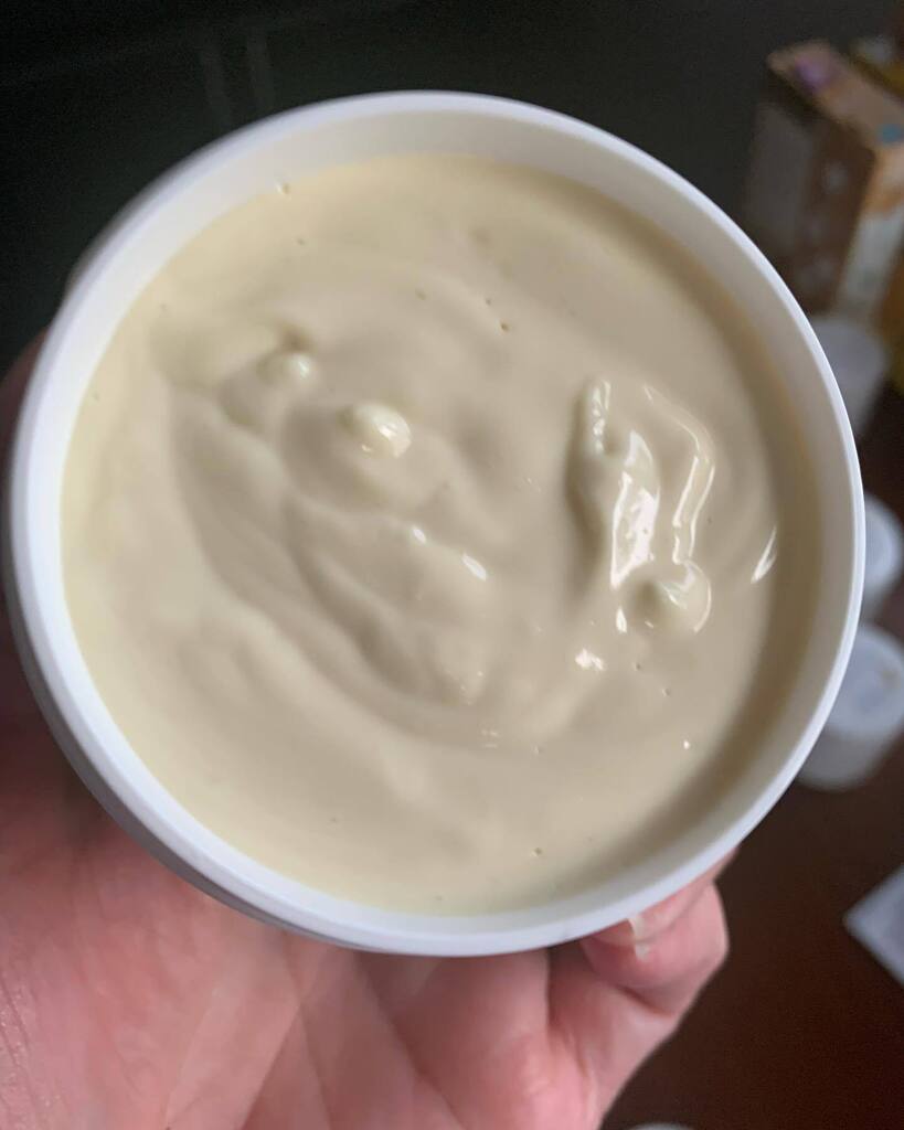 Dinorah47519345's tweet photo. Just finished the batch of Bee pollen body lotion treat your skin non- guilty pleasure #handcrafted #natural #moisturizing #nurturing #smallbatches #pawtucket #Aloevera #vegetableglycerin #rawkokumbutter #cupuacubutter #rawsheabutter #ricebranoil #… https://t.co/5AtfNQp5Sf https://t.co/WxERYFh0Qd