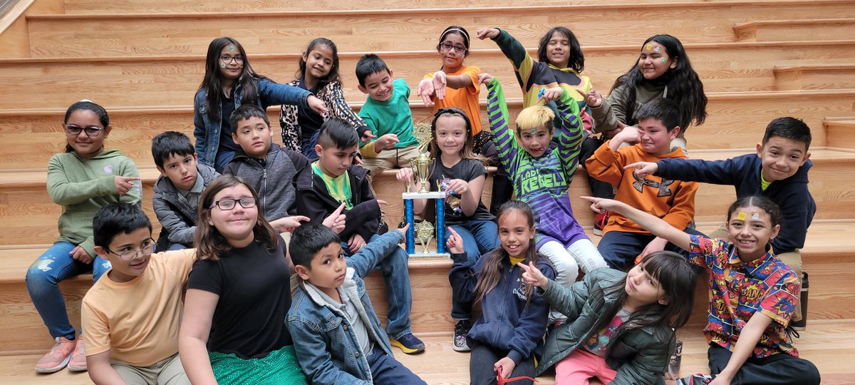 Lcguerra5's tweet photo. Our class won this week for having the highest attendance rate in 3rd grade! 🥳 So of course we had to take some pics with our fabulous trophy🏆😍 @MissionValleyES https://t.co/hFp58jrZFz