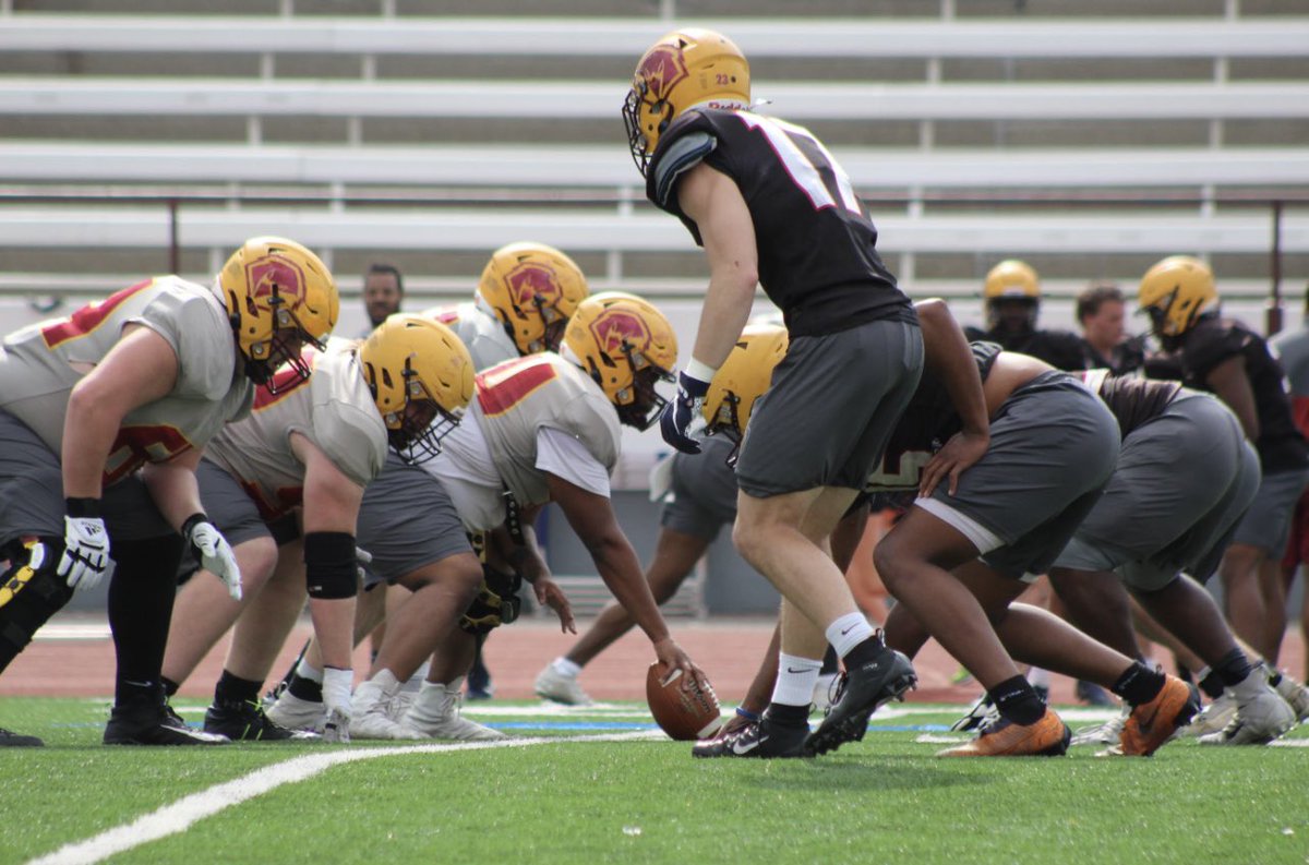 UCWV_Football's tweet photo. Day 5 was a work day 🫡 #WE

📷 @kaylaletart https://t.co/SZA7ThURXT