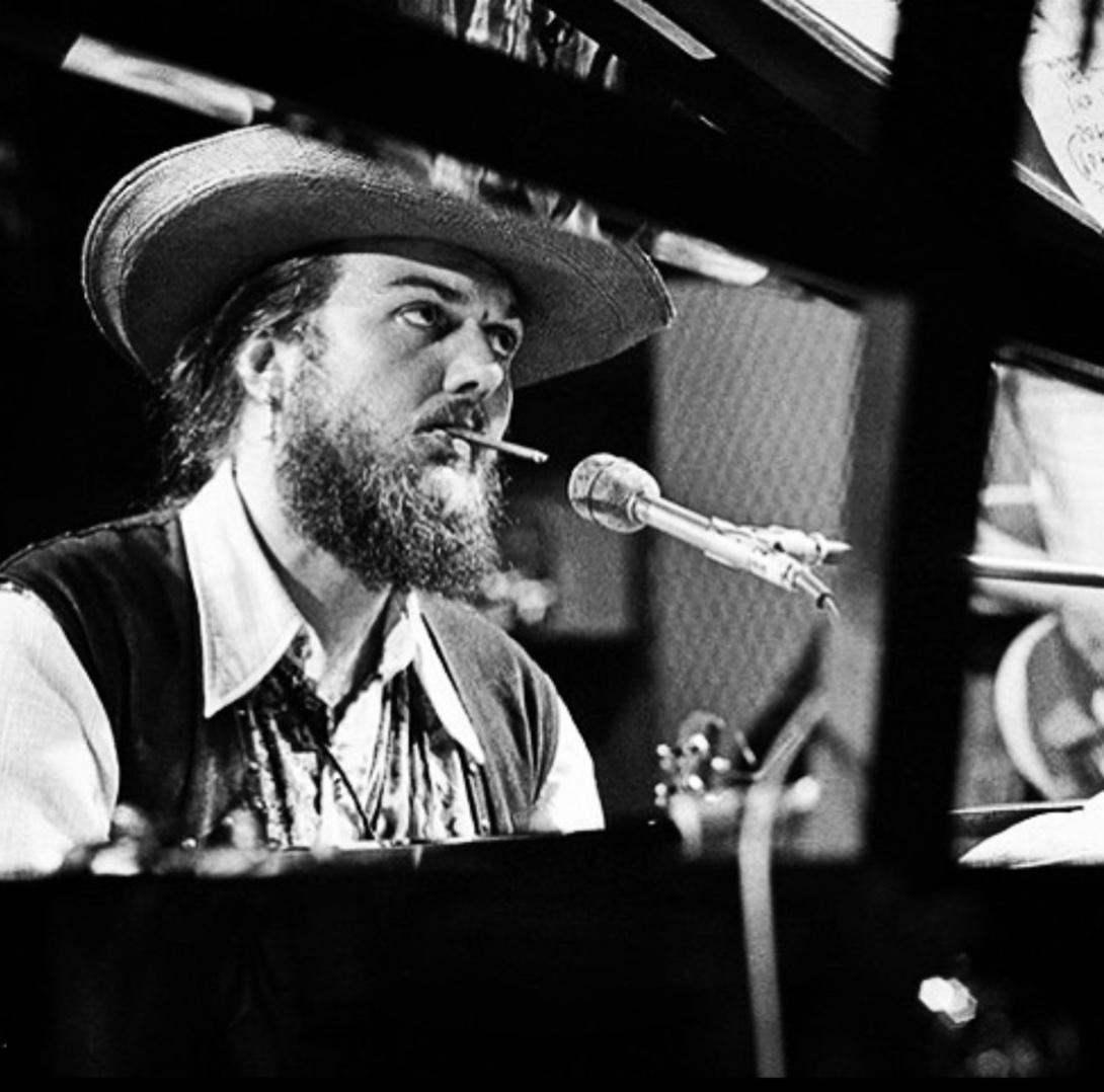 akadrjohn's tweet photo. For Flashback Friday, #DrJohn on piano at #Montreux Jazz Festival, 1973. #NightTripper #flashbackfriday
๐ธ: Michael Putland / Getty https://t.co/5UsDME6EiI