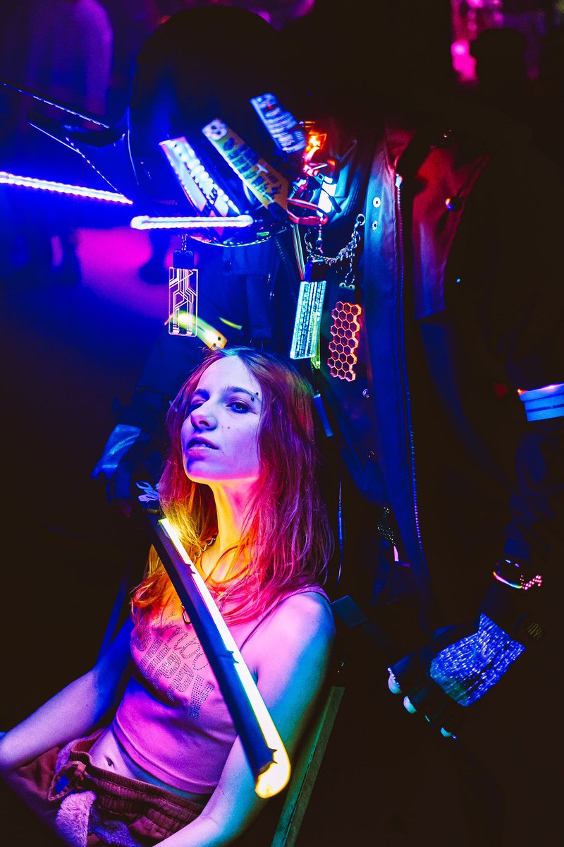 itzbenross's tweet photo. "You'll Follow This Breadcrumb Trail, And When You Connect The Dots All You'll See Is A Dick” #photograghy #dallasnightlife #dallasrave #cosplay #lightroom https://t.co/Oo3J9atJGs