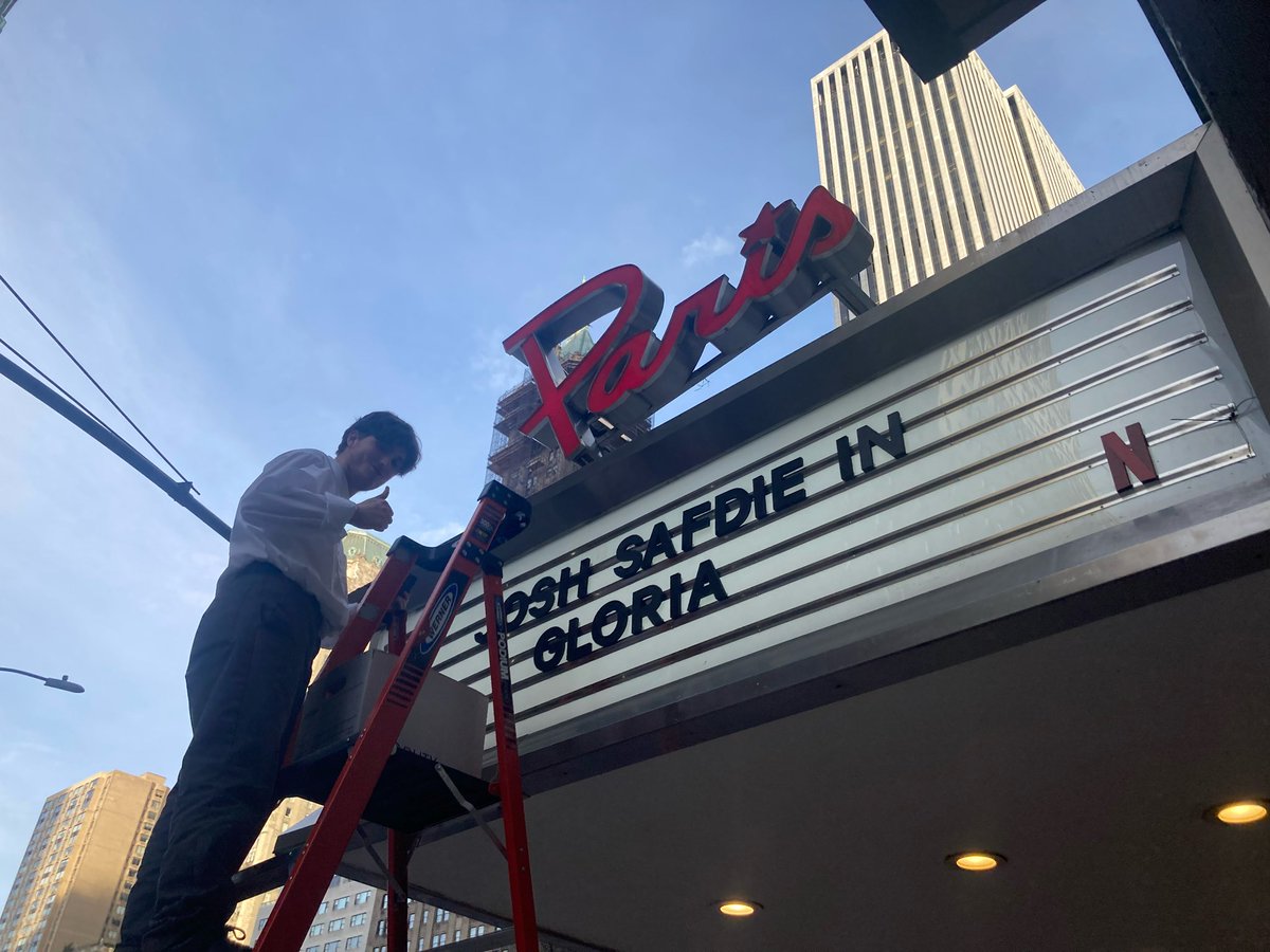 SAFDIE (@josh_benny) on Twitter photo Josh is introducing Gloria by Cassavetes 3pm tomorrow at the Paris Theater in NYC! Come out!!! <a href="/ParisTheaterNYC/">The Paris Theater</a>
paristheaternyc.com/films/showtime… Josh is introducing Gloria by Cassavetes 3pm tomorrow at the Paris Theater in NYC! Come out!!! <a href="/ParisTheaterNYC/">The Paris Theater</a>
paristheaternyc.com/films/showtime…