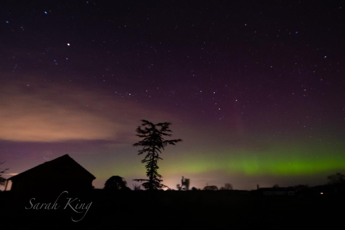 King28Sarah's tweet photo. Last nights Aurora borealis /northern lights over East Yorkshire  #AuroraBorealis #NorthernLights #photograghy #landscape #landscapephotography #colour #aurora #wow https://t.co/wvAuQkFc0r