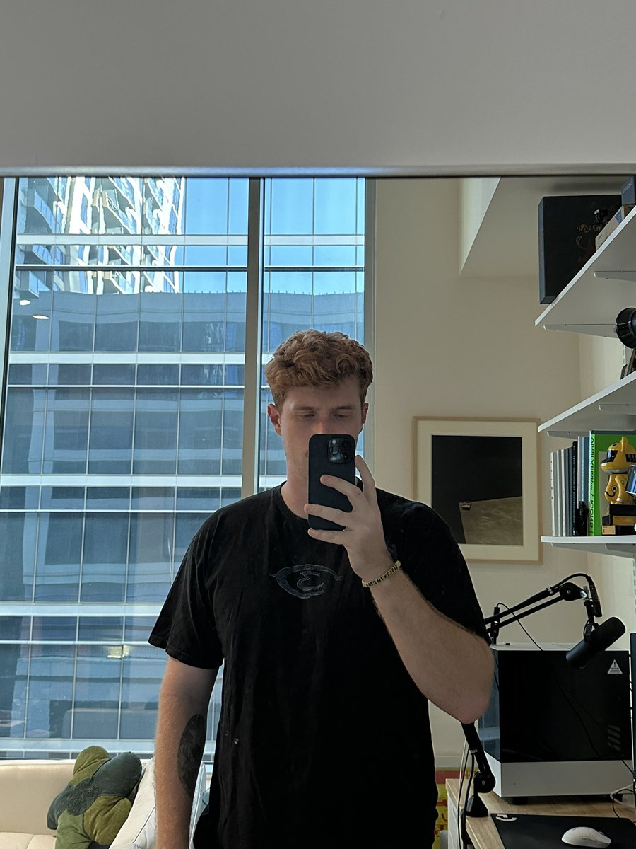 wes ellis tweet media