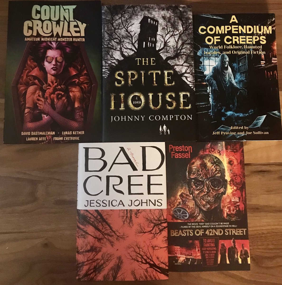 RomeroTheatre's tweet photo. Nothing redeems a craptacular week quite like an epic book haul, so we’ll call this a win!! Time for whiskey, weed & a read! 🖤 #NewBooksof2023
@CountCrowley @ComptonWrites @jessicastellaaa @PrestonFassel @CemeteryGatesM @CemeteryDance https://t.co/nFbNl4lvft