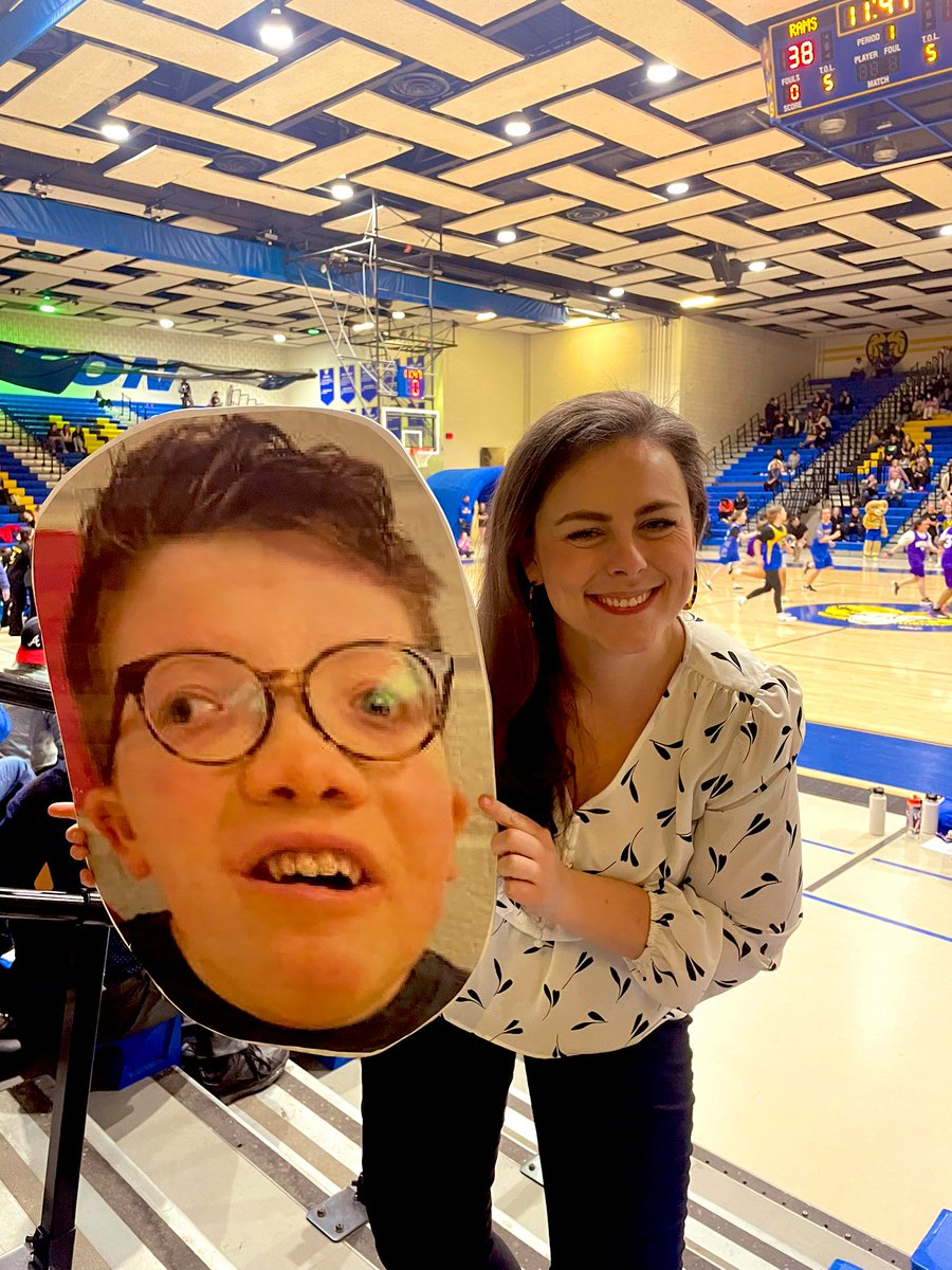 MissWilsonFCPS's tweet photo. Had such a fun evening cheering on the @RobinsonRams special olympics basketball team! Former Fairfax Villa students will always hold a special place in my heart 💕 #fanquest #GoRams @fcpsnews https://t.co/oWtP7tEi8Y