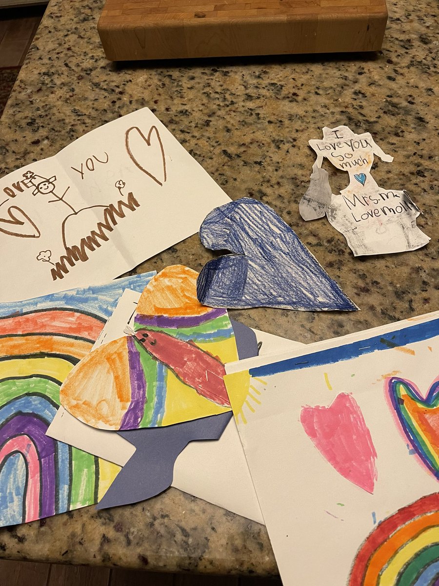 My students have started sneaking notes into my bag to surprise me! Kind of makes my night to find them! ❤️@okekoalas