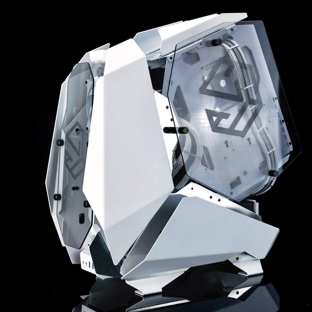 peeceecenter's tweet image. #PeeCeeBuilds #BuildOfTheDay

What do you guys think of this solid white build? 

Post a picture of your build and tag #PeeCeeBuilds for a chance to be featured on our page.

Build posted by Discord user nycdarkness#8532