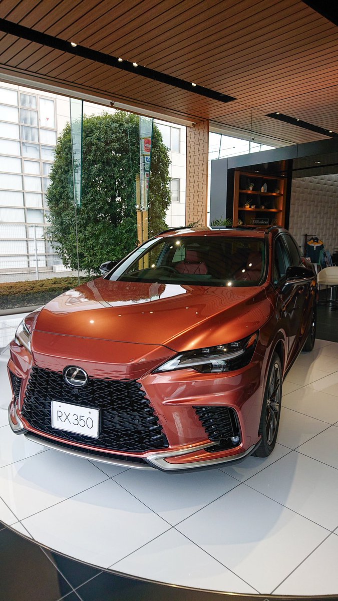 First_and__Last's tweet photo. 車検完了！
まだまだ乗れますよ！

#LEXUS #車検 #絶好調 #LEXUS松本 https://t.co/l54IQJMwCv