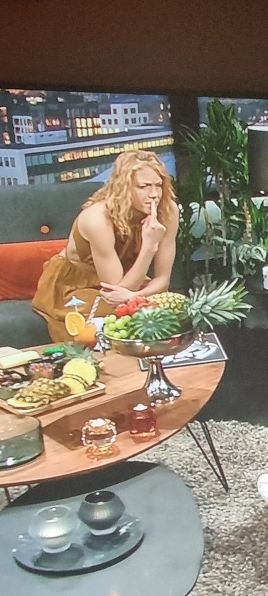 Hvað sáu þau sem við sáum ekki? <a href="/harmsaga/">Saga Garðarsdóttir</a> <a href="/gislimarteinn/">Gísli Marteinn</a> <a href="/GunniNelson/">Gunnar Nelson</a> #vikan