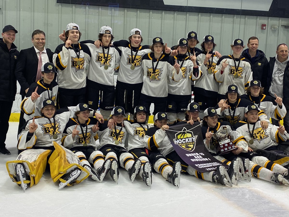 jlob22's tweet photo. What a year.  Boys battled and competed all year.  Graham Tuer champions in Regina, first place finish in league play and league champions.  Great group of kids and families.  Lots of $$ and time commitment….but the these pics make it all worth it. Congrats Cole and boys!!! https://t.co/GI7WZEjGW0