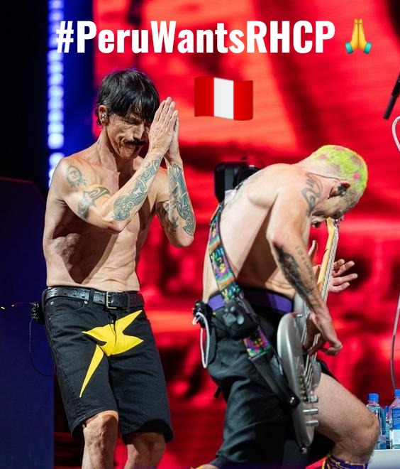 ChiliPeppersPe's tweet photo. Miles de fans seguimos en la espera. 
#PeruWantsRHCP ♥

@ChiliPeppers @RHCPchad @flea333 https://t.co/swHvX4LTAn