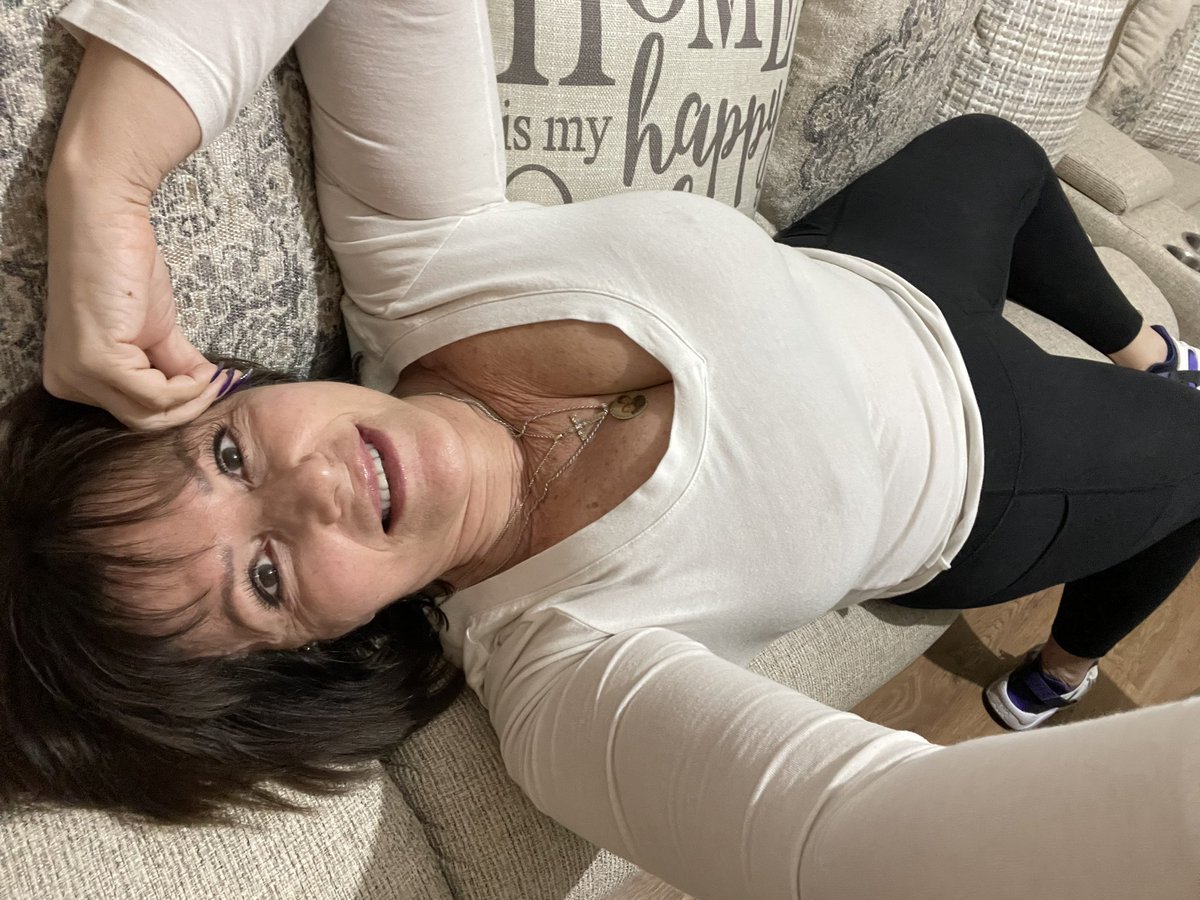 BronxGal62's tweet photo. Just trying to stay Positive after an emotionally draining week 🥹. Thanks for all the love 💜🙏🏻💜 #weekend #emotionallydrained #longweek #PositiveEnergy #positivemindset #onlyfans #ThankYou #love #smile #photograghy #newhome https://t.co/lIascB1Q27