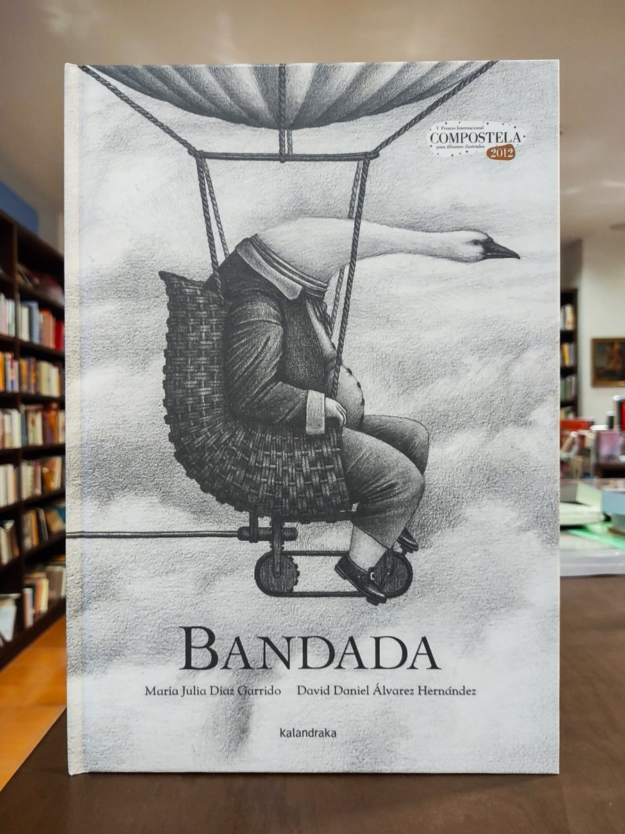 Mar___Adentro's tweet photo. Bandada
VVAA | @KalandrakaEdit 
$335

Visítanos en Esteban Morales 524 entre Zaragoza y Landero y Coss, Centro Histórico del Puerto de Veracruz.

Lunes a sábado, de 10 a 22 h
Puerto 2291617437
Boca 2291485671

#LibreríaMarAdentro #Veracruz #Libros #Cafe #PuertoDeVeracruz https://t.co/ve34i6LeRZ