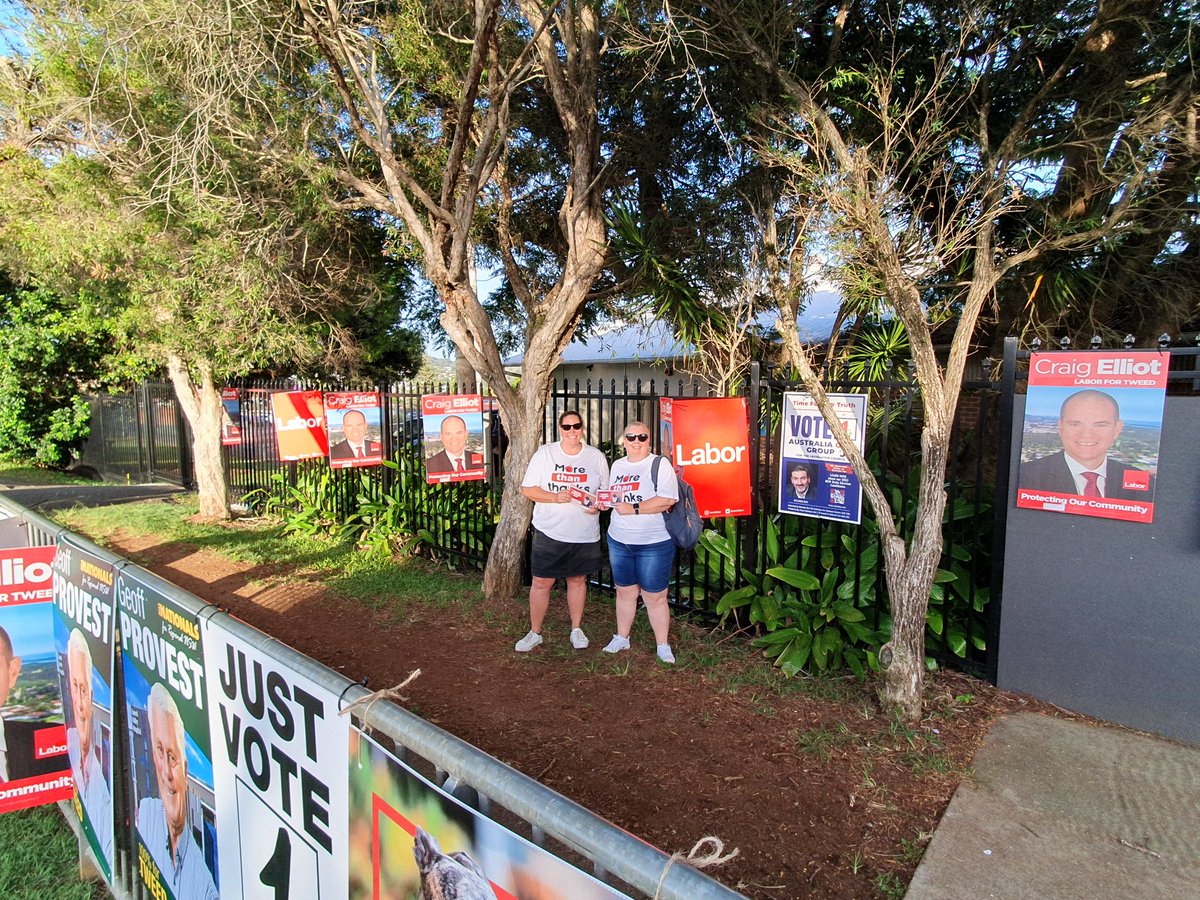 #MoreThanThanks Jess and Jen at Banora Point Public School. Make your vote count for students and teachers.