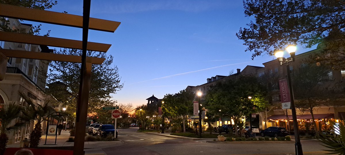 MetabeachSC's tweet photo. A beautiful evening in The Market Common! We're organizing the first #web3 Expo in #MyrtleBeach here! Sept. 2-4. 
https://t.co/5rhakyMhTL https://t.co/NqgdCuRN0n
