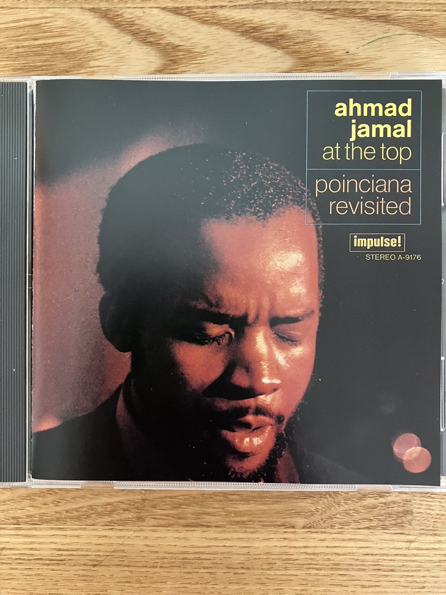 1968年 AHMAD JAMAL 『POINCIANA REVISITED』🎹

アーマッド・ジャマルのライヴ盤 ♬
おはようございます✨ﾀﾝﾀﾝﾄ丁寧に過ごそっと〜🕊

Lament (Live At The Village Gate / 1968) youtu.be/ri58HLWsnP8