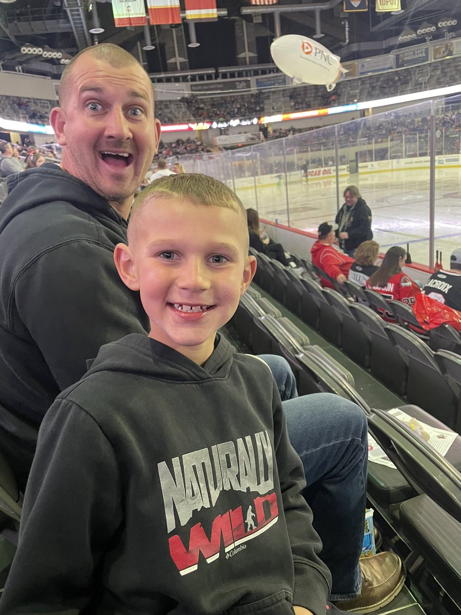 _nanafun's tweet photo. @IndyFuel Let’s Go Fuel. 🥅🏒 https://t.co/GkLsPJRkPi