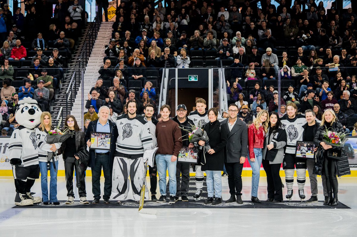 2️⃣0️⃣ ans, la fin du stage junior 

MAIS, avant que ça soit vraiment la fin, direction les séries éliminatoires!

2️⃣0️⃣ years old, the end of your <a href="/LHJMQ/">LHJMQ</a> career 

BUT, before it's really over, let's head to the playoffs!

📸: <a href="/D_Charettephoto/">Dominic Charette Photographe</a>

#goOLgo♠️