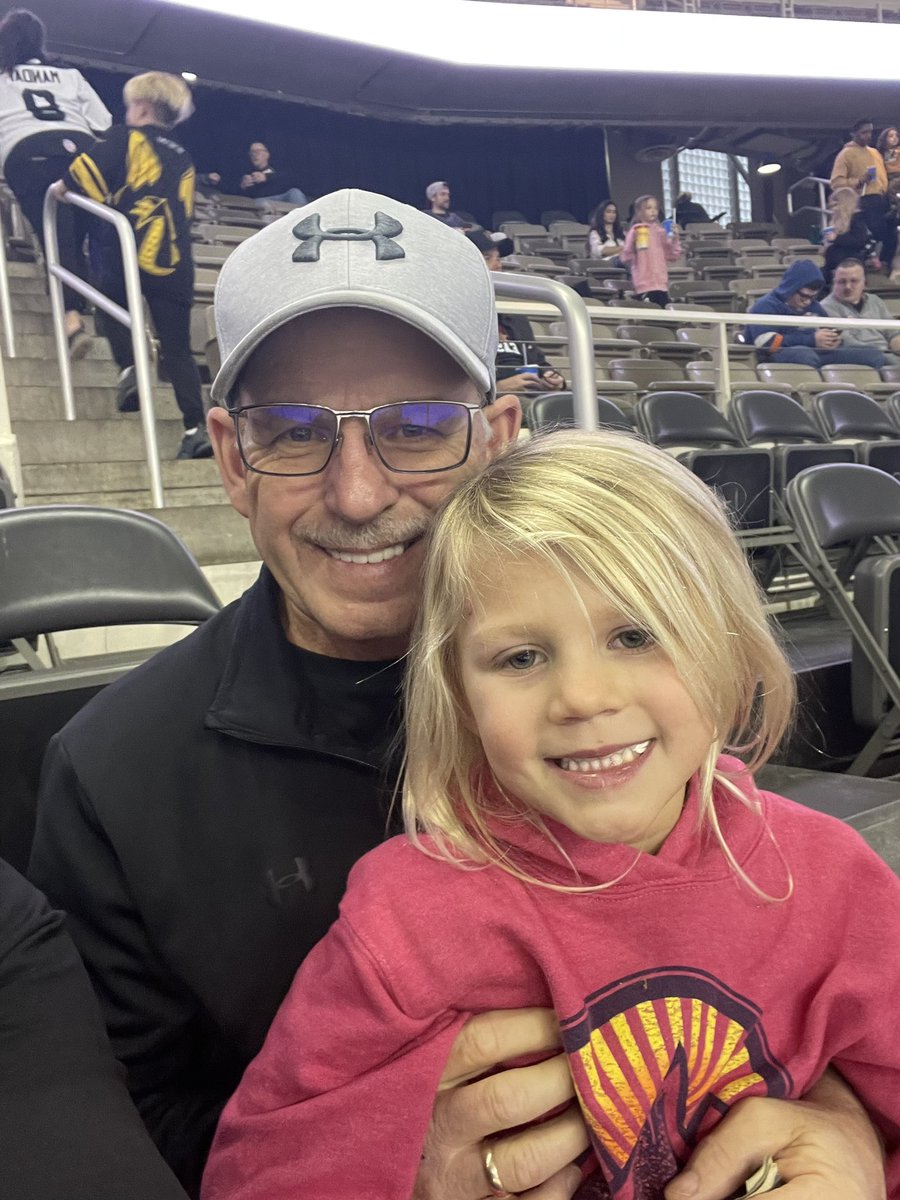 _nanafun's tweet photo. @IndyFuel go Indy Fuel.
🏒🥅 https://t.co/dB7YaPfErn