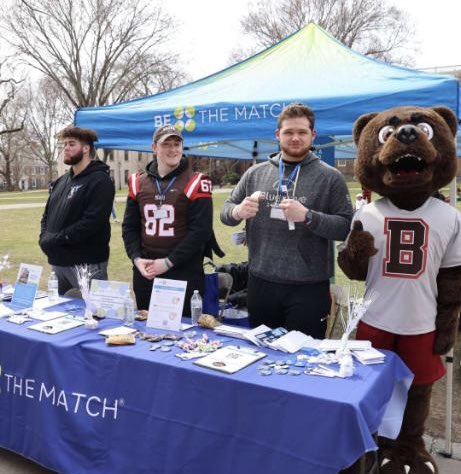 CoachJatkola's tweet image. One of the pillars of our program is community service. Itโs always special seeing our guys move on to the next level and continue to make a difference! Shoutout to @o_neill45 and @BrownU_Football #BIGGERTHANFOOTBALL #JUICEBALL
