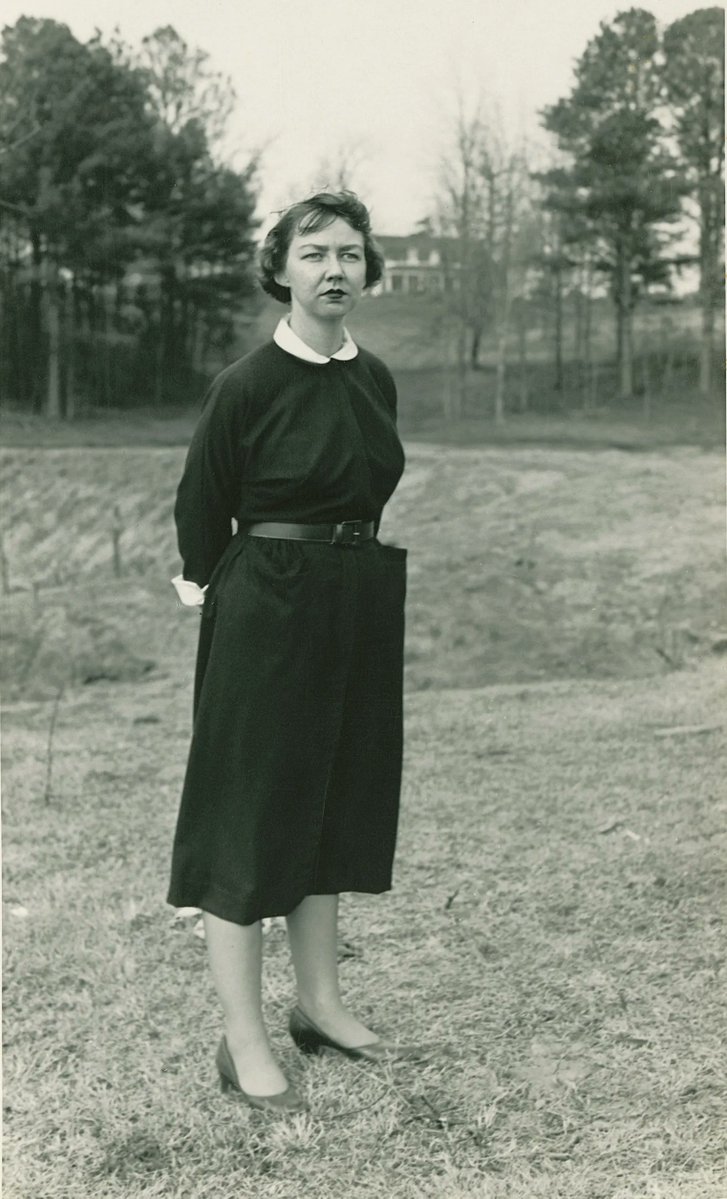 “The truth does not change according to our ability to stomach it.”

✒️ #FlanneryOConnor, American short story writer and novelist, was #BOTD 25 March 1925. #Literature