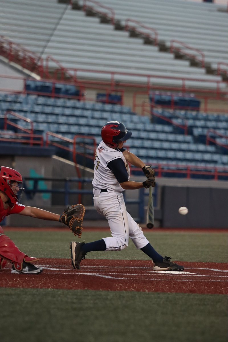 RomanCarlson25's tweet photo. Holy Trinity Episcopal Academy
Melbourne, Florida - MIF/C 
romancarlson2025@gmail.com
@RomanCarlson25

Through 10 games (40 Plate Appearances):
.438 AVG / 1.081 OPS / 3 Doubles / 9 RBIs / 16 R / 10 SB

@Flatgroundbats @BUncommitted 
@PrspCntSports @Hardball101 
@prepbaseball https://t.co/Q3ugwH4hNO