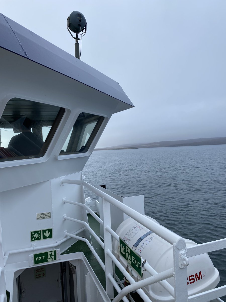 SuzanneMarie05's tweet photo. So my Friday started like this! ⚓️ #Earlybirdfieldtrip @SIRFA6 @ScARFHub #SIRFA2023 #Orkney On the waters where WW1 #ML286 served in the Auxiliary Patrol Areas II&III Orkneys and Shetland. #phdlife @portsmouthuni @UniPort_ADP_PGR https://t.co/2RrcYVrSr0