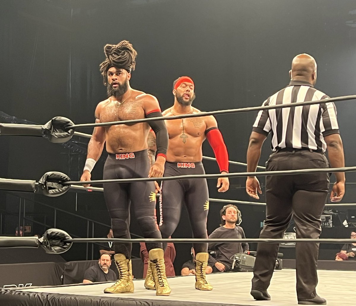 CCWAliveTV's tweet image. CCW represented tonight at #AEWDark!

CCW World Heavyweight Champion @Ariel_Levy and CCW Tag Team Champions @TheQrown!