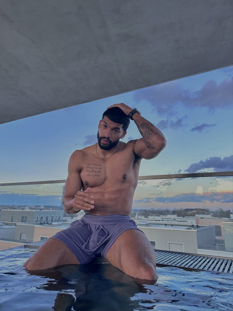 paniwaterss's tweet photo. 