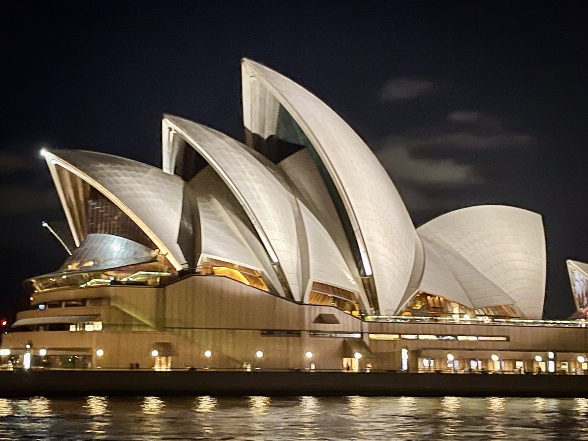 MrPanford's tweet image. It&apos;s been great learning both about the new #IBPhysics guide and the beauty of #Sydney.