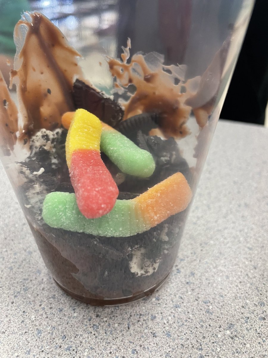 Culinary enrichment day!!! We made dirt and worms 🐛 <a href="/granburyisd/">Granbury ISD</a> <a href="/mambrinosteam/">STEAM Academy at Mambrino</a>  <a href="/lohman_leaders/">Cindy Lohman</a>