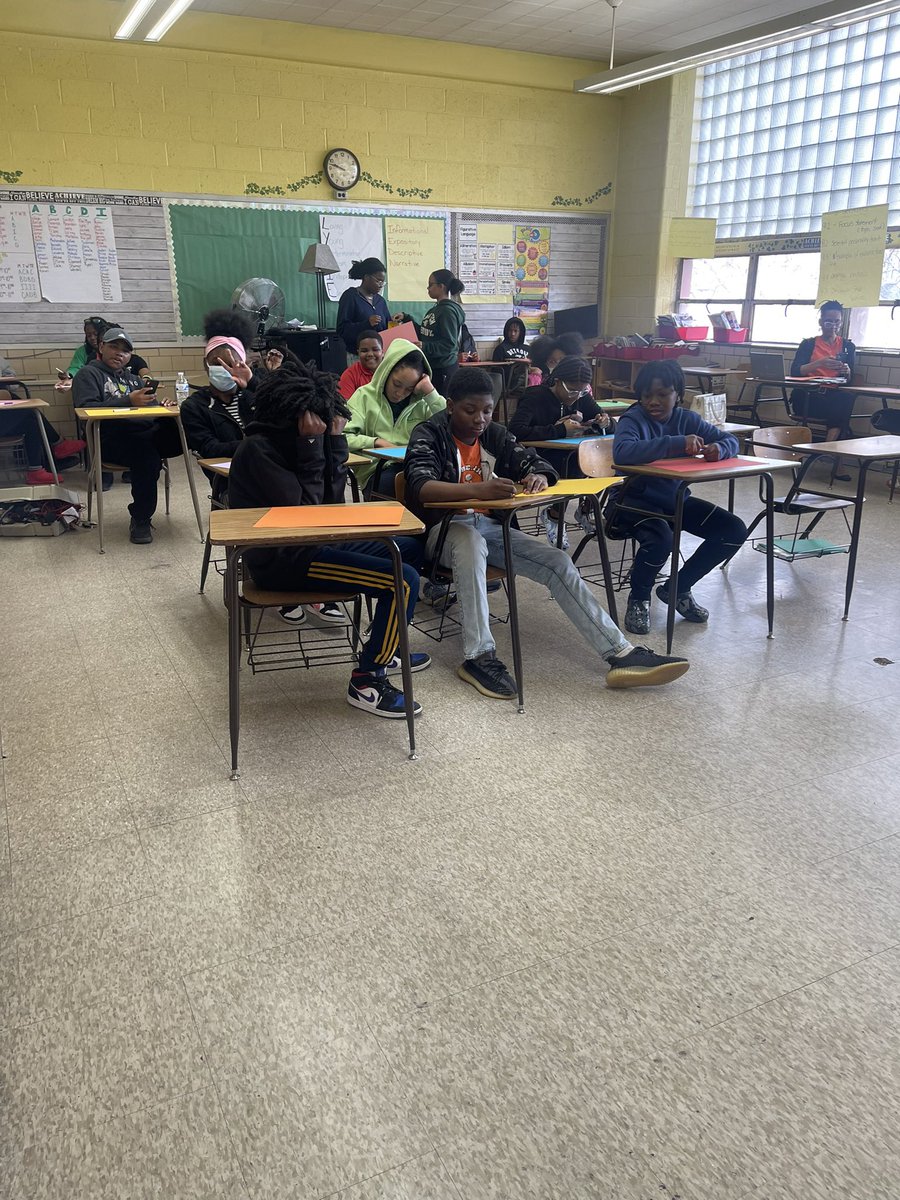 DpscdVernor's tweet photo. Thank you to Wayne State University for presenting workshops on Celebrating Blackness to our middle school students!  @Detroitk12 @waynestate https://t.co/1Md9suvyCW
