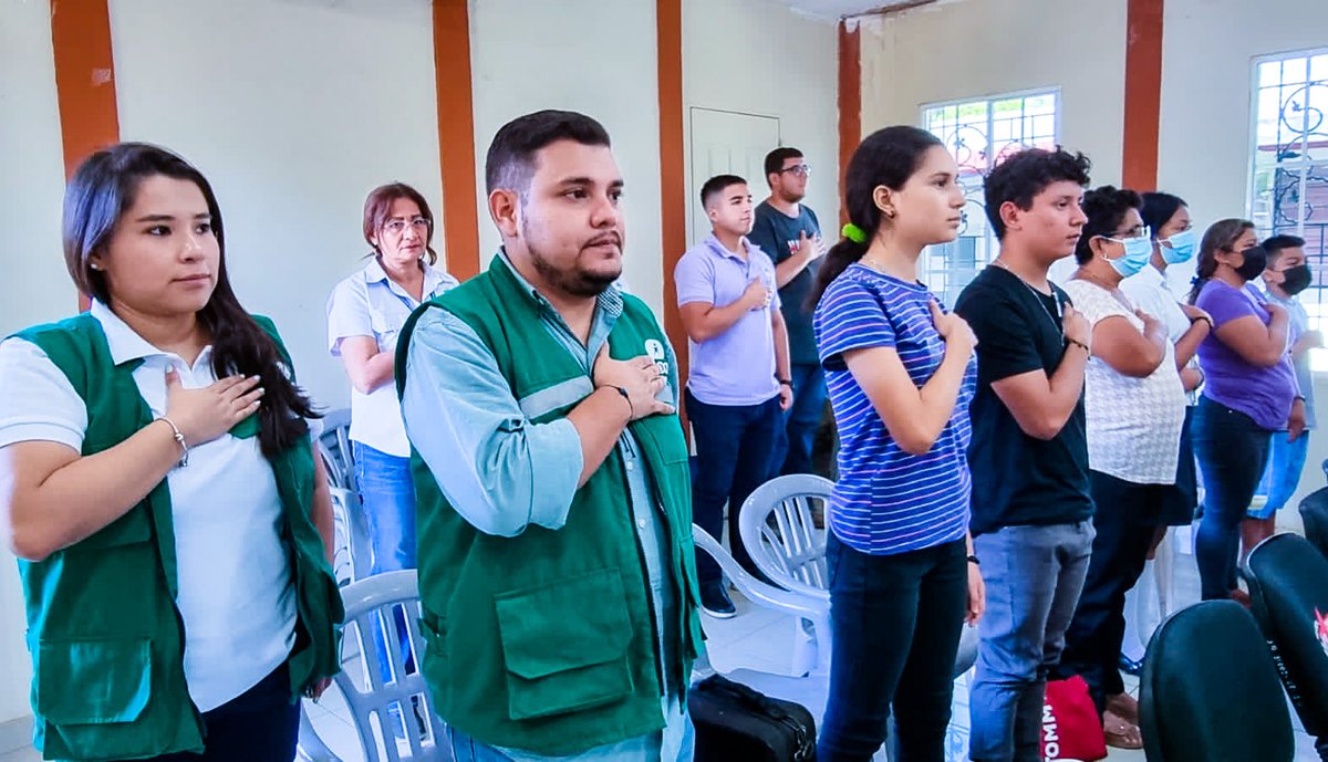 EducoSV's tweet photo. ¡Juntas/os para defender el derecho a la educación!  📚

En Fundación Educo El Salvador seguimos trabajando de la mano con la comunidad y las autoridades locales para garantizar que cada niña y niño tenga acceso a la educación de calidad que merece.

#MiEducaciónDebeSeguir https://t.co/SWrRTEeV1l