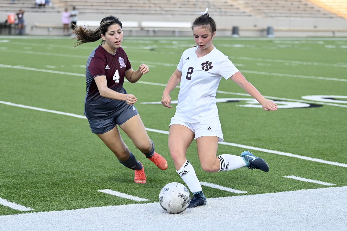 CFISDAbbie's tweet photo. 💥BI-DISTRICT CHAMPIONS!💥

@BFNDGirlsSoccer defeats Houston Heights, 3-0, to advance to the area round of the UIL Class 6A playoffs! BFND! #CFISDspirit 🎉 https://t.co/sWMb7MMhNS
