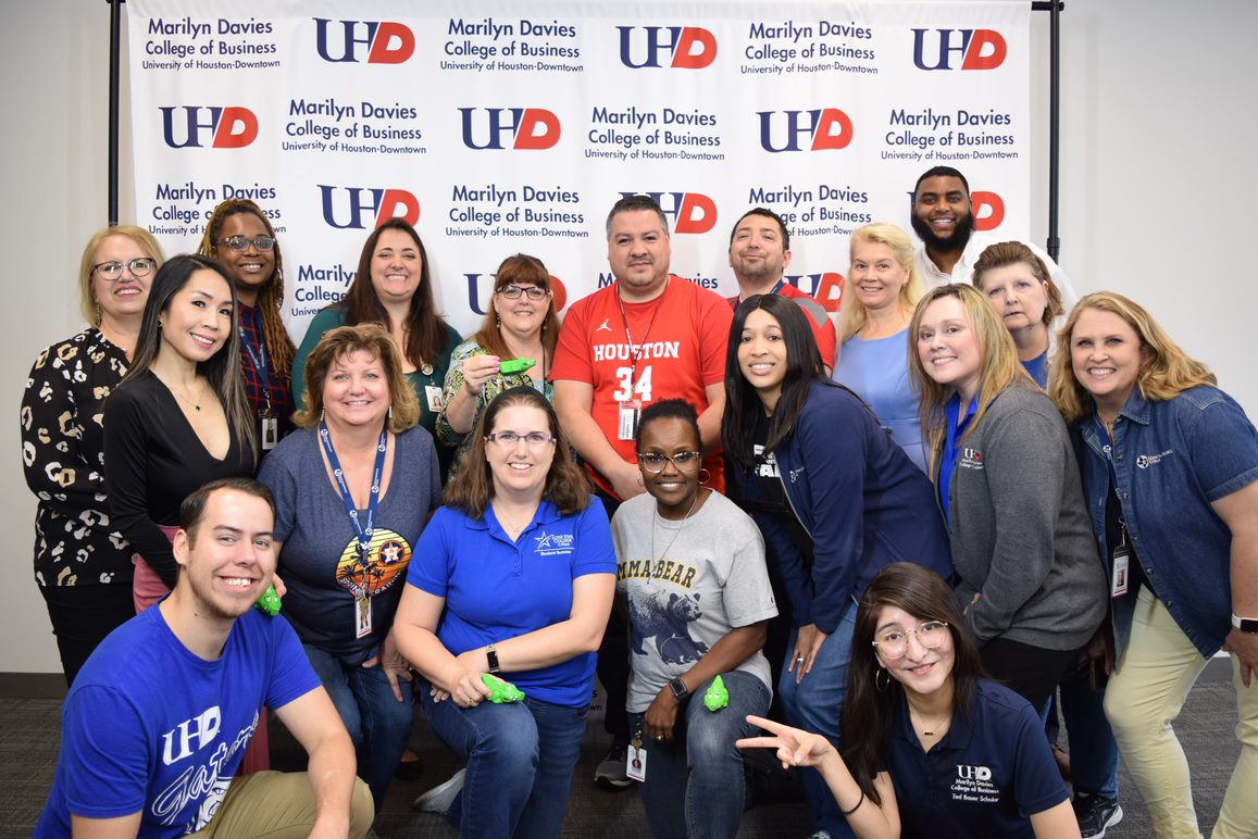 UHDCOB's tweet photo. MDCOB had the pleasure of stopping by LSC CyFair today to promote and discuss the UHDMDCOB transfer program and program requirements for future Gators.
#GatorPreview #UniversityofHoustonDowntown #UHDCOB #LSCCyFair #CyFairFalcons #UHDGators #TransferStudent #CommunityCollege https://t.co/FWqzwLd3Po