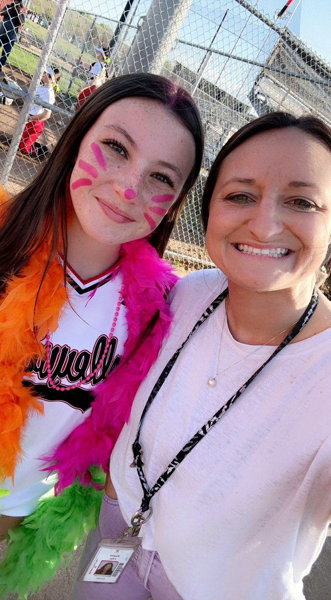 Teacher Appreciation Night! What a great night for a softball game!!! #beatthehawks #feelinghonored #artstudents #athletes #chhssoftball #gopanthers @chhs_softball