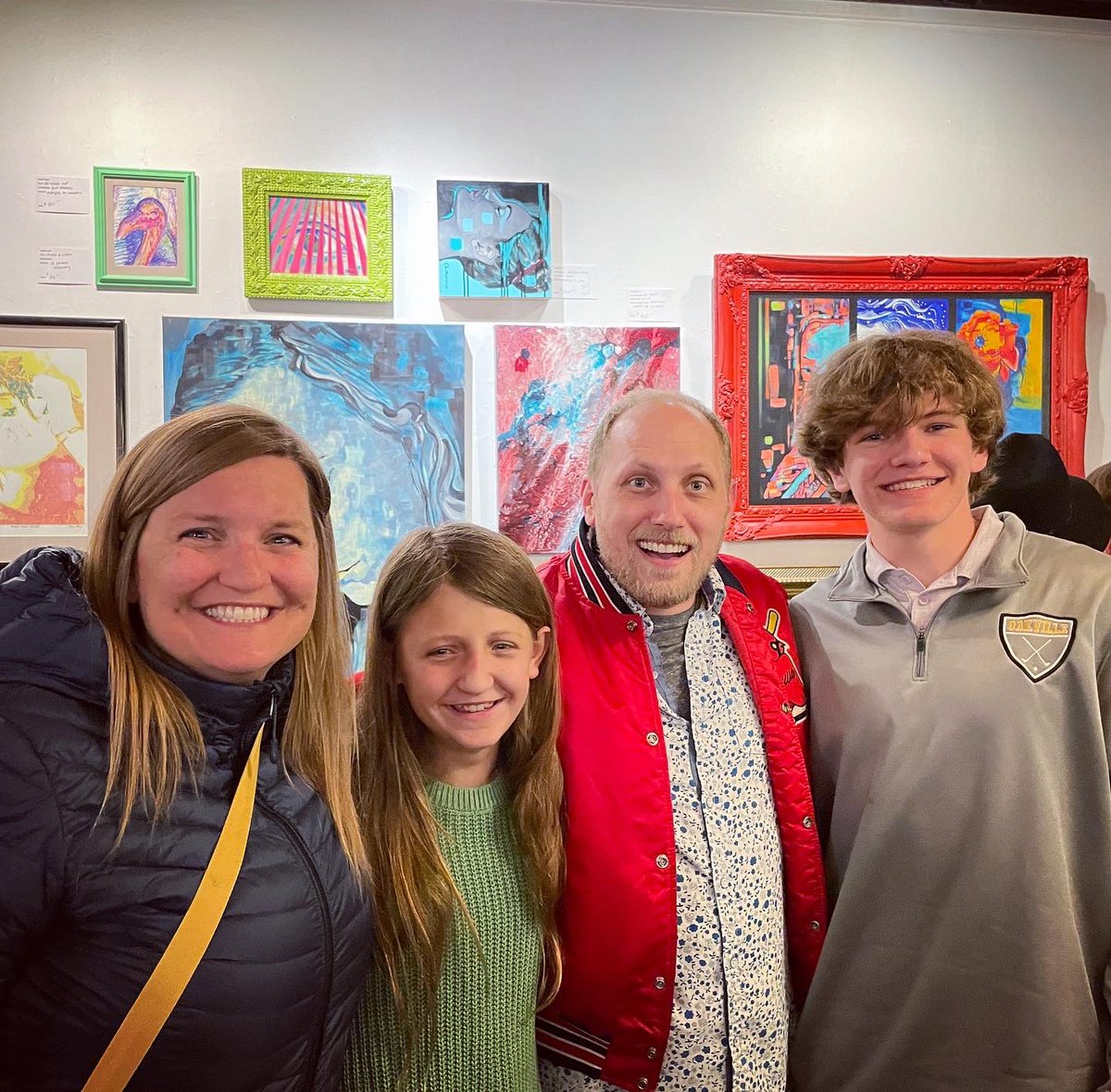 JennyMikBess's tweet image. Our cousin, Danny Bess, has a heart as big as his talent.  What a great showcase of his work! #stlart #dannybess #art