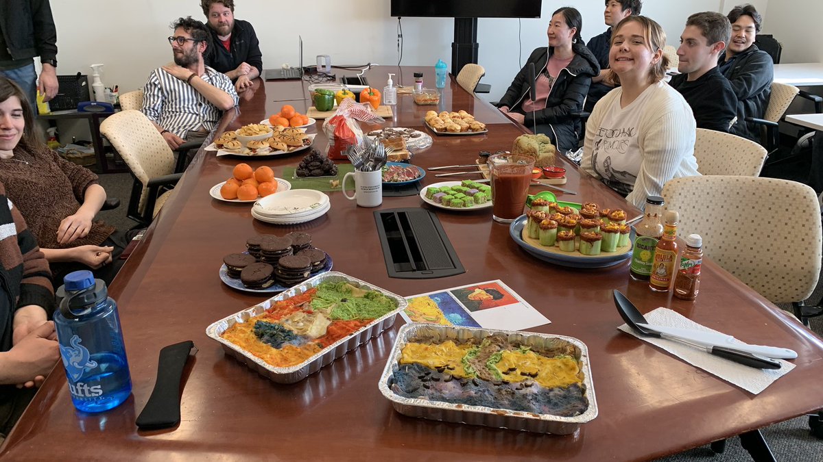 The_SilkLab's tweet photo. We recently held the first cooking competition of the year 2023 with a record 12 entries on the theme “madness” 🤤🍽️ The winning dish was Vincent Veg-agna 🎨 @fio99re 
#silklabcookingcompetition #silklabcc https://t.co/tcDV3XYEVA
