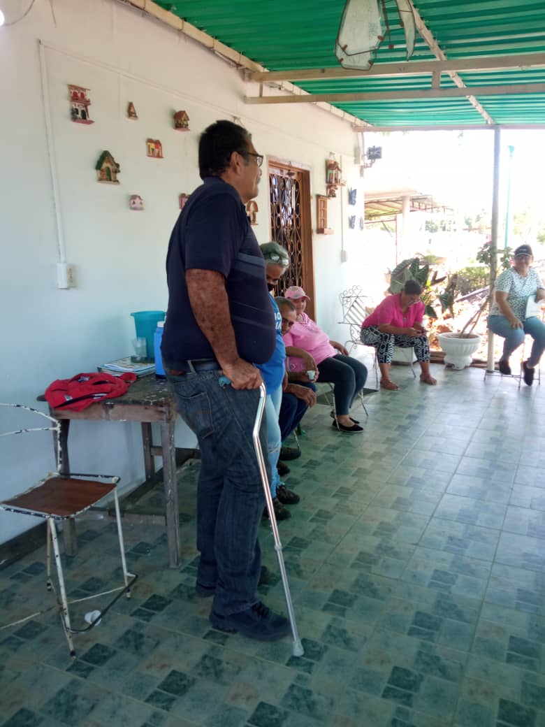 #24Mar Reunión de la Estructura Parroquial de la Parroquia Venezuela y Entrega de bastón a un habitante de la comunidad por parte de la Fundación Un Nuevo Tiempo y Acción Social
<a href="/partidoUNT/">Un Nuevo Tiempo</a>
<a href="/PartidoUNTZuIia/">Un Nuevo Tiempo Zulia</a>
#SomosUnt
#SomosDemocraciaSocial