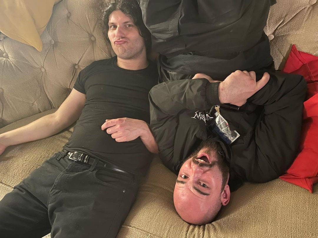 deathtoallmusic's tweet photo. Posted @withregram • @bobbykoelble Just another day hanging out with the mighty #suffocationband. NYC tonight!! https://t.co/L0JsOAUzpn