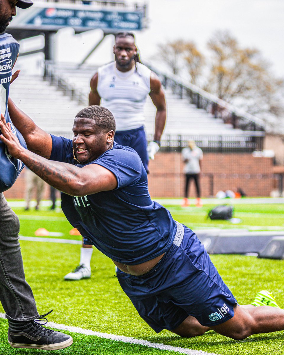 𝙋𝙧𝙤 𝘿𝙖𝙮 2023 | DL

🚨QBs BEWARE, <a href="/ClutchMarcc/">Venom💰🕷🕸</a> and <a href="/Slow_Bucks10/">T.Bibby😎</a> are FAST AND PHYSICAL!⚡️

#ReignOn | #ODU2NFL