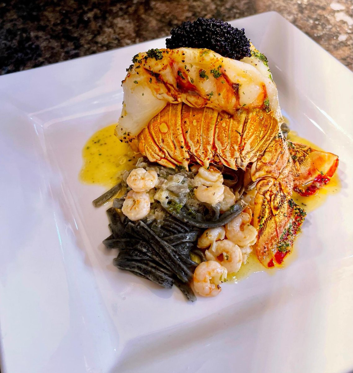 roccostickhill's tweet photo. Did you know we run a monthly seasonal  special’s menu alongside our full main menus? Featuring delicious dishes like this one as seen on our December menu!😍🧡 https://t.co/y4oAfWcx5B