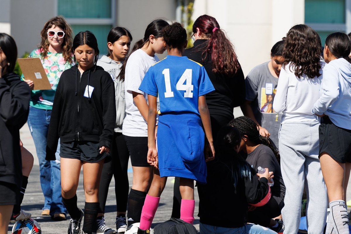 OxnardSD's tweet photo. Marshall School 6-8th grade girls soccer tryouts this week. ⚽️ @OSD_marshall https://t.co/spaaofFJYm