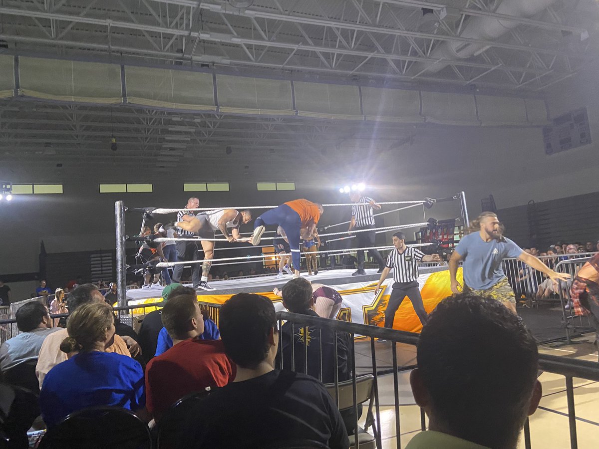Big Brawl during NXT Women’s tag team championship match!!! #NXTFortPierce #nxtftpierce