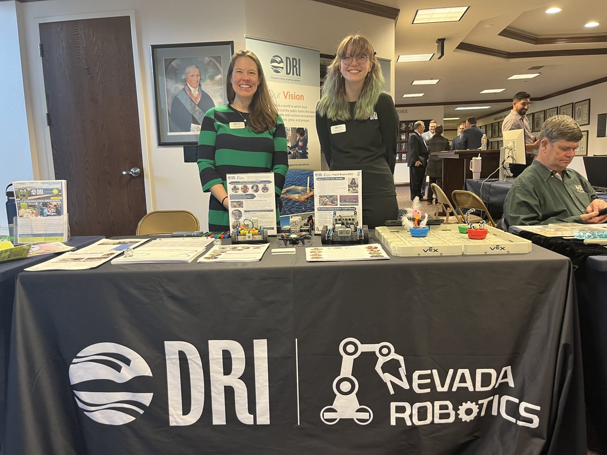 NevadaRobotics's tweet photo. DRI Day at the Legislature on Thursday - We enjoyed meeting Nevadans - elected officials, legislative staff, lobbyists, activists, engaged citizens, and volunteers - in Carson City.
#NevadaRobotics
#WeAreNevadaRobotics https://t.co/YE89DlYxyo