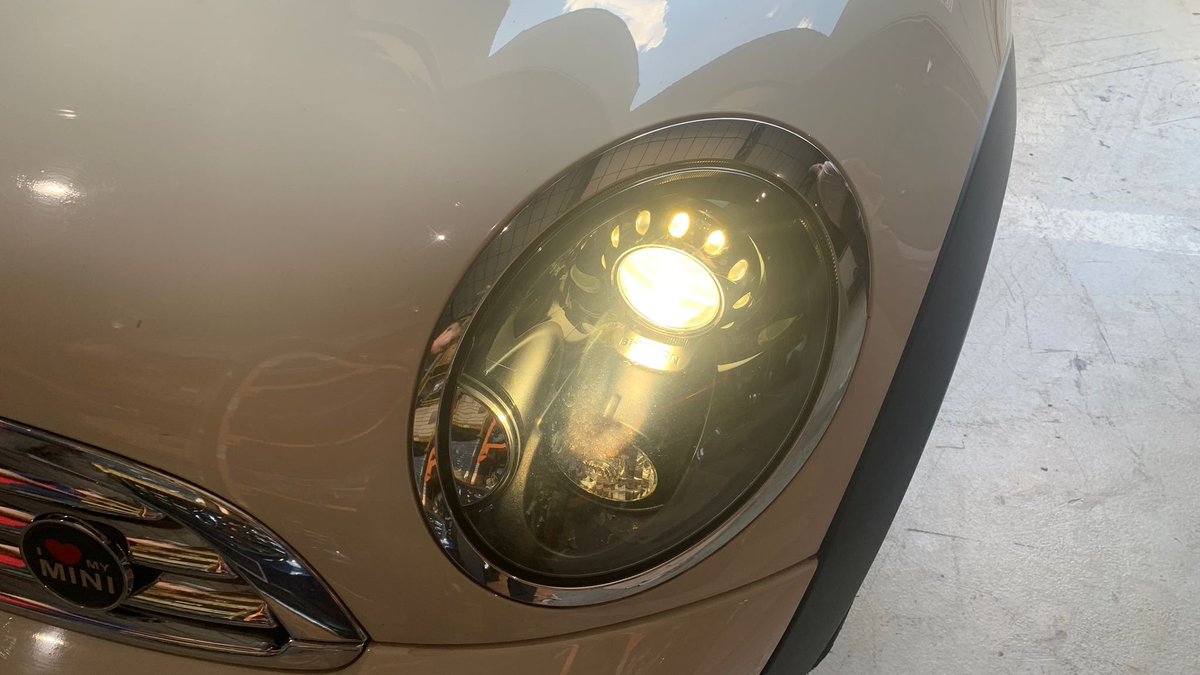 propelauto's tweet photo. Mini R56 LCI Facelifted HID Headlamps available in #WorkingCondition
Shop now at #PropelAutoParts
#GenuineOriginal #HIDlamps #Headlamp #Mini #R56lci #SG #minicooper #Headlight #Carparts #Spare #Autoparts #Marketing #DigitalMarketing #SocialMedia #Online #Sales #Shopping #Now https://t.co/ItnILDXyen