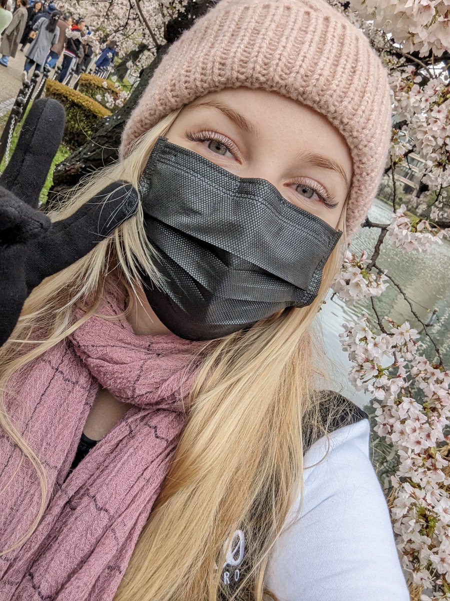 We really be matching the blossoms out here 🌸