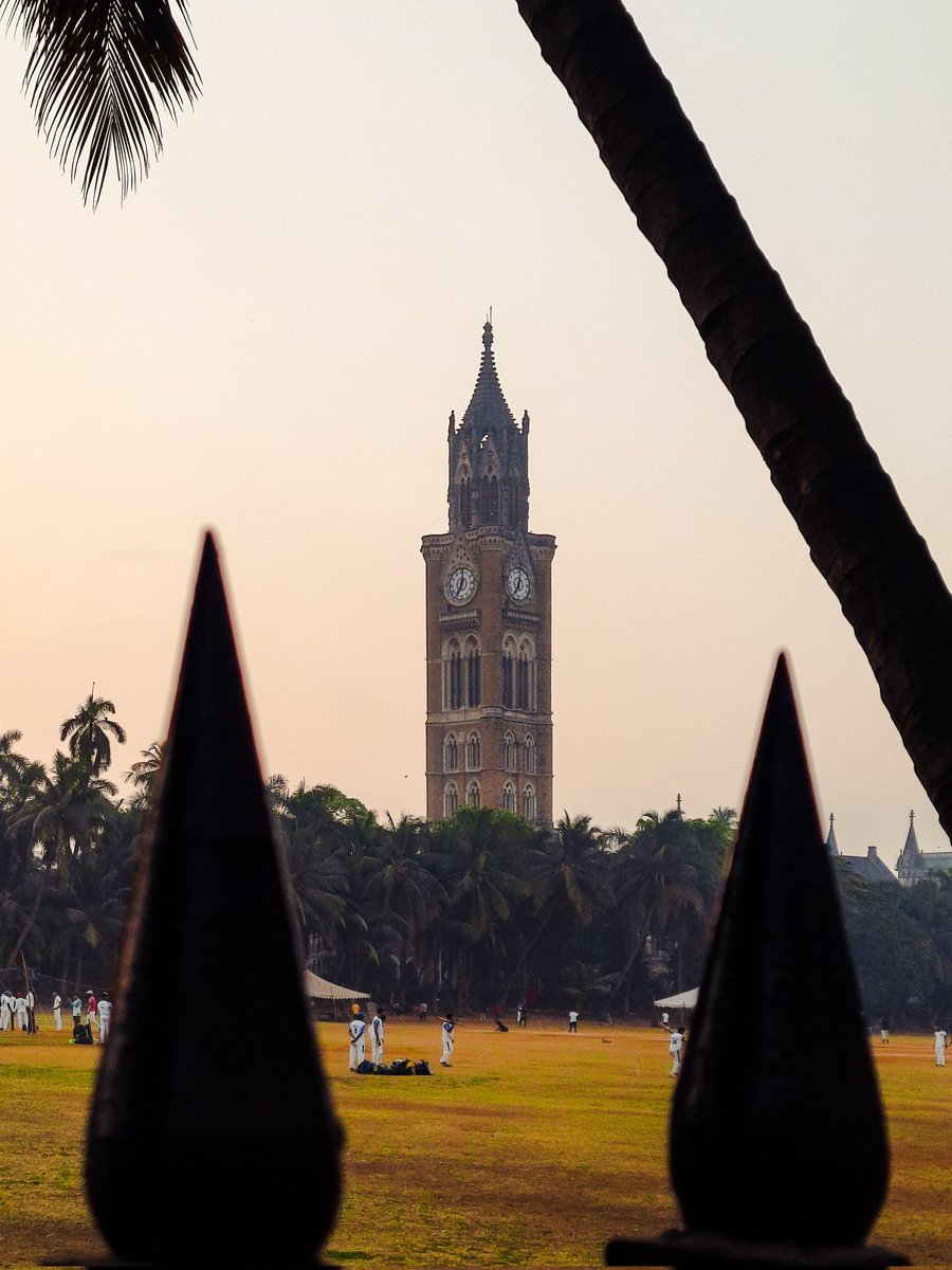 Thevinaymane's tweet photo. Rajabai Clock tower, Mumbai.
This tower is built in the era of Queen Victoria and in 2018 declared as world heritage site. #Thevinaymane
.
.
#rajabaiclocktower #Mumbai #maharashtratourism #worldheritage  #incredibleindia 
@maha_tourism @incredibleindia https://t.co/tk2lMzh7Ie