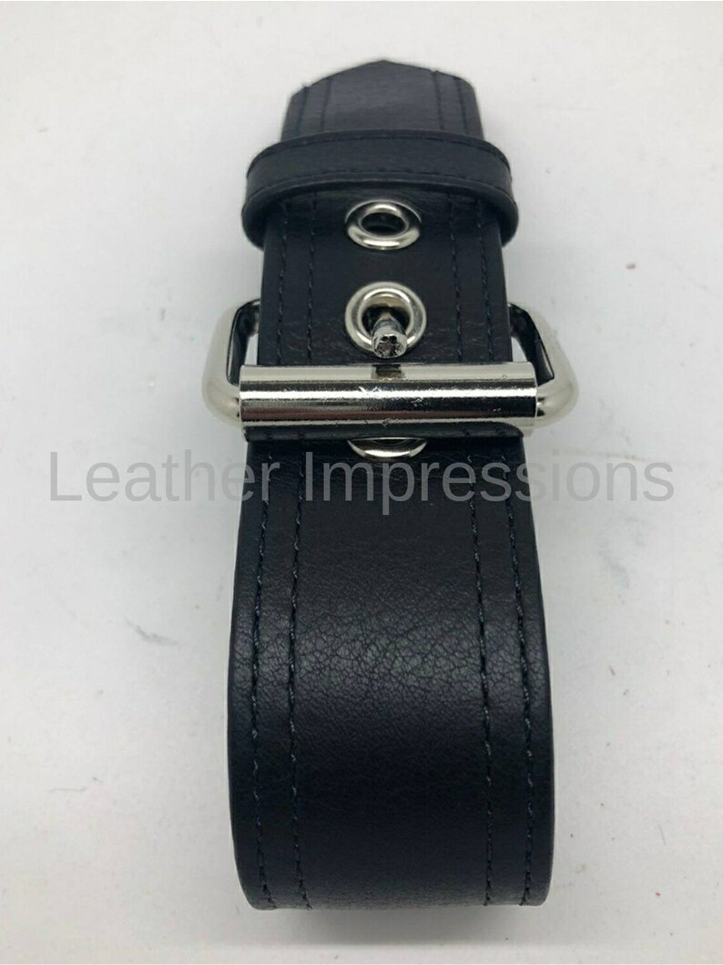 Hot_BDSM_Gear's tweet photo. 100% Genuine Leather Armband Restraint Adult BDSM Cuff
♦️
Take advantage of these fantastic deal
♦️
Head to our Store now to get your discount
𝐒𝐇𝐎𝐏 𝐍𝐎𝐖:https://t.co/ixMmQ7NwDw
##black #restraints #bdsmrestraints #legrestraints #cuffrestraints #bdsmharness #bdsmcommunity https://t.co/vvjmii6rhC